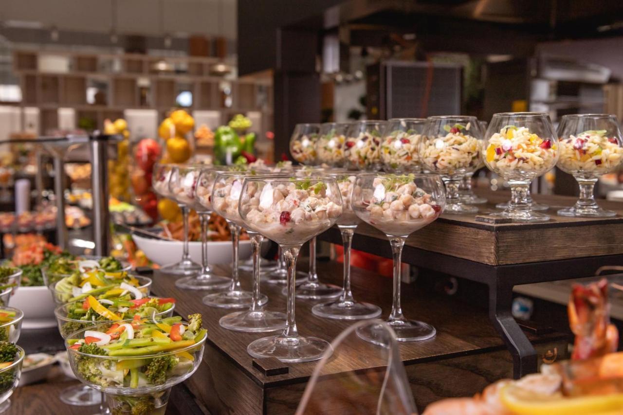 Jeddah Marriott Hotel Madinah Road Exterior foto Ceviche